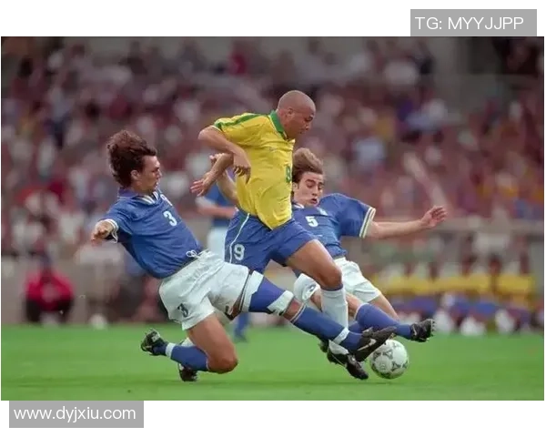 巴西小场地足球明星球员及其在国际赛场上的突出表现 巴西小场地足球明星球员及其在国际赛场上的突出表现