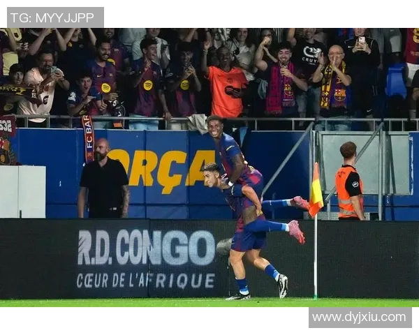 巴萨球星卡片足球队盒全新发布 揭开传奇球员收藏热潮 巴萨球星卡片足球队盒全新发布 揭开传奇球员收藏热潮