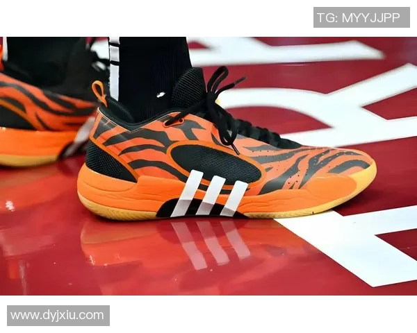 球星们的脚下之选:当下最受欢迎的足球鞋品牌与型号揭秘 球星们的脚下之选:当下最受欢迎的足球鞋品牌与型号揭秘